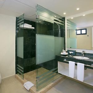 Habitación Triple Oasis